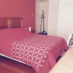 3421 Avenida Francisco Bilbao, Edificio Los Delfines